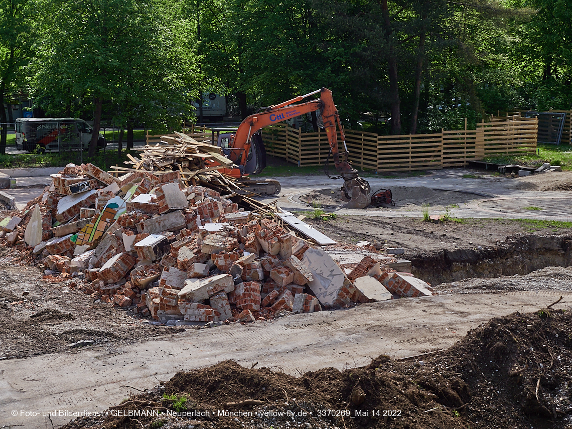 14.05.2022 - Baustelle am Haus für Kinder in Neuperlach